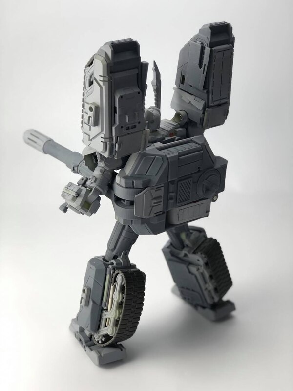 Fans Hobby MB 17 MEG TYRANNO  (2 of 40)